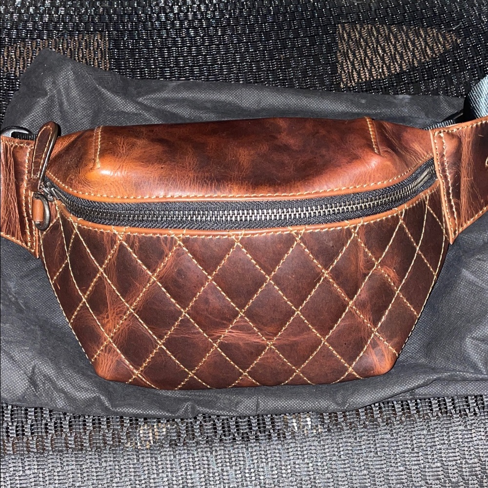 Brand new Aaron Leather Goods Brown Leather Quilted Fanny Pack